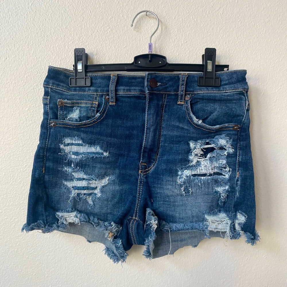 American Eagle Next Level Stretch Distressed Shorts Size 4